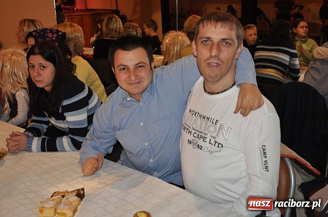 Zdjęcie w galerii na portalu naszraciborz.pl: W Krzanowicach najmłodsi bawili się na integracyjnych Andrzejkach wiadomości z regionu