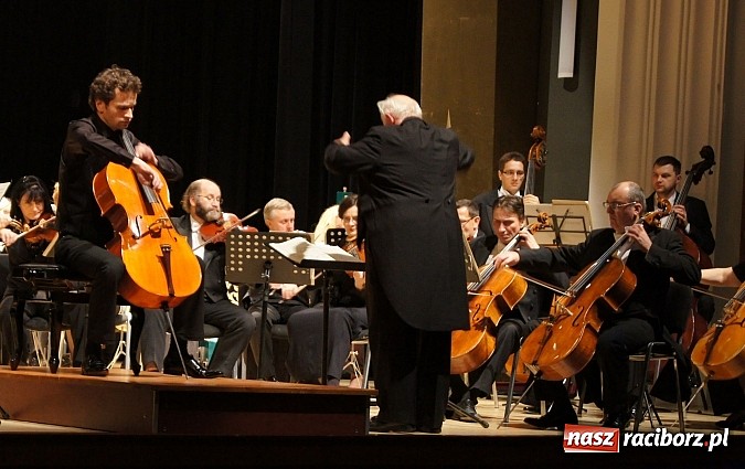 Zdjęcie w galerii na portalu naszraciborz.pl: Wiolonczelista podbił serca raciborzan wiadomości z regionu