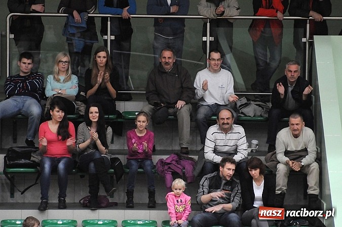 Zdjęcie w galerii na portalu naszraciborz.pl: Klapa przy Łąkowej. AZS przegrał z Juvenią wiadomości z regionu