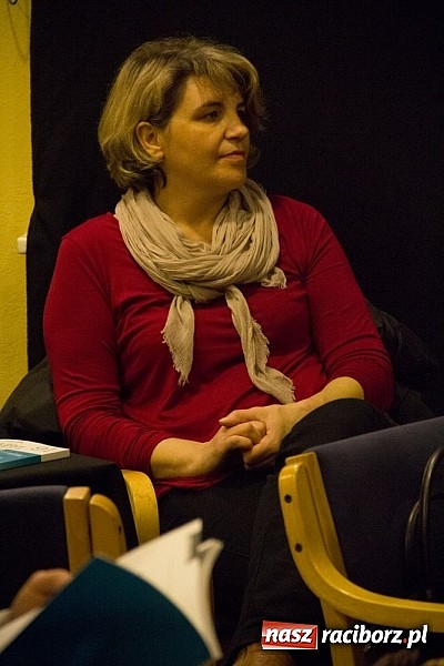 Zdjęcie w galerii na portalu naszraciborz.pl: W Strzesze promowano nowy Almanach wiadomości z regionu