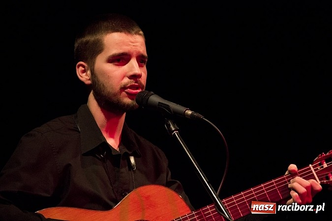 Zdjęcie w galerii na portalu naszraciborz.pl: W Strzesze promowano nowy Almanach wiadomości z regionu