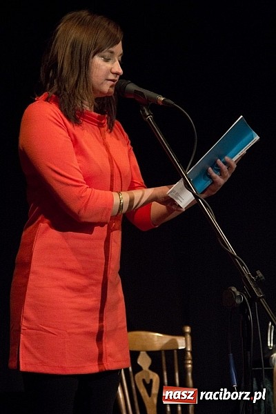 Zdjęcie w galerii na portalu naszraciborz.pl: W Strzesze promowano nowy Almanach wiadomości z regionu