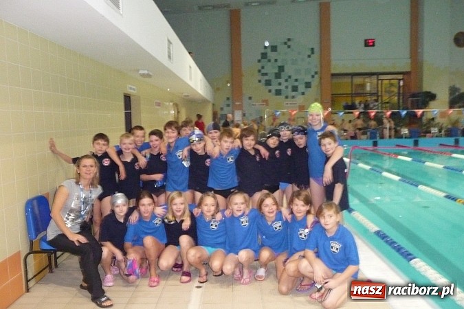 Zdjęcie w galerii na portalu naszraciborz.pl: Pływacki talent - Kasia Zarembik wiadomości z regionu