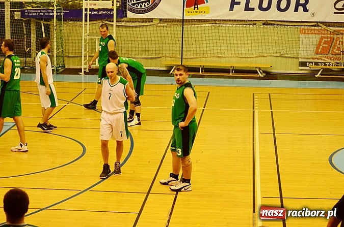 Zdjęcie w galerii na portalu naszraciborz.pl: Wyjazdowe zwycięstwo naszych koszykarzy w Gliwicach wiadomości z regionu