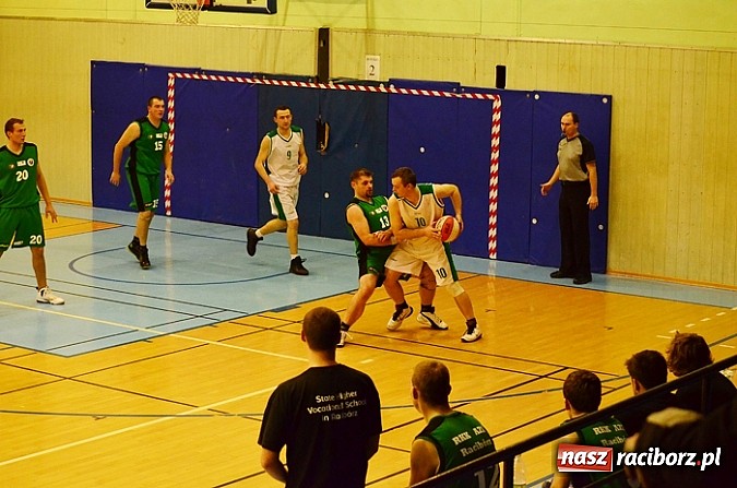 Zdjęcie w galerii na portalu naszraciborz.pl: Wyjazdowe zwycięstwo naszych koszykarzy w Gliwicach wiadomości z regionu