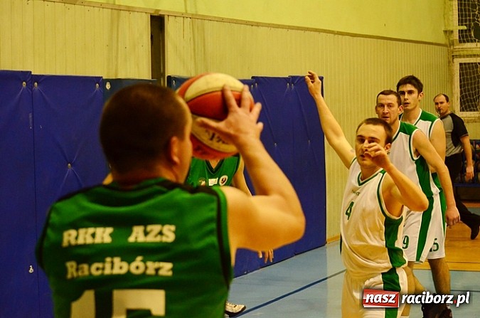 Zdjęcie w galerii na portalu naszraciborz.pl: Wyjazdowe zwycięstwo naszych koszykarzy w Gliwicach wiadomości z regionu