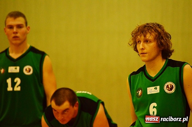 Zdjęcie w galerii na portalu naszraciborz.pl: Wyjazdowe zwycięstwo naszych koszykarzy w Gliwicach wiadomości z regionu