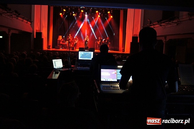 Zdjęcie w galerii na portalu naszraciborz.pl: Marzena Korzonek w nowym stylu wiadomości z regionu