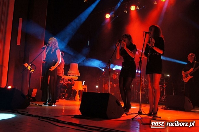 Zdjęcie w galerii na portalu naszraciborz.pl: Marzena Korzonek w nowym stylu wiadomości z regionu