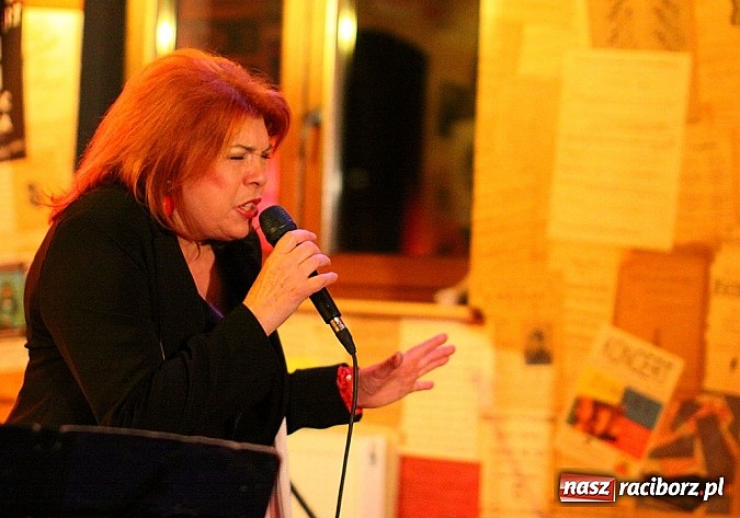 Zdjęcie w galerii na portalu naszraciborz.pl: Krystyna Prońko wystąpiła na Końcu Świata wiadomości z regionu