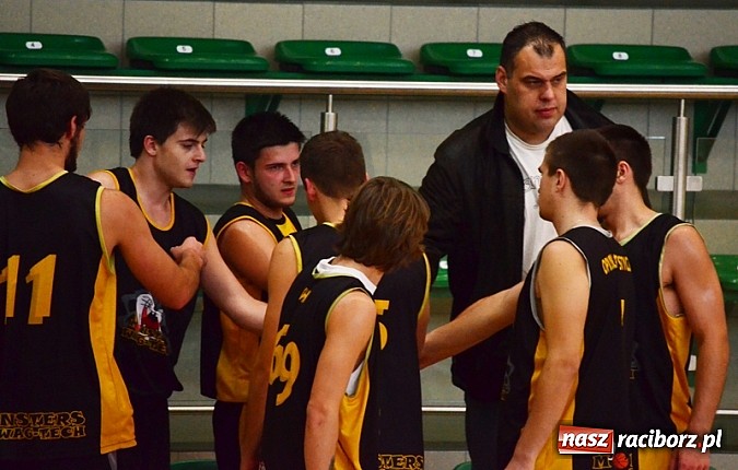 Zdjęcie w galerii na portalu naszraciborz.pl: Wygrywali faworyci meczów wiadomości z regionu