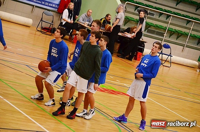 Zdjęcie w galerii na portalu naszraciborz.pl: Wygrywali faworyci meczów wiadomości z regionu