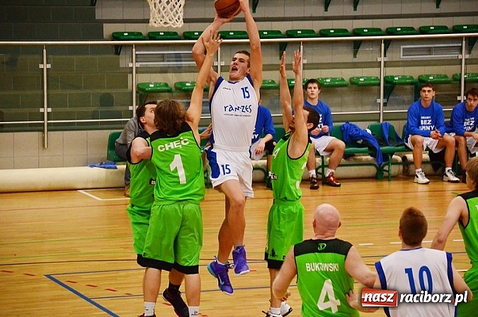 Zdjęcie w galerii na portalu naszraciborz.pl: Wygrywali faworyci meczów wiadomości z regionu