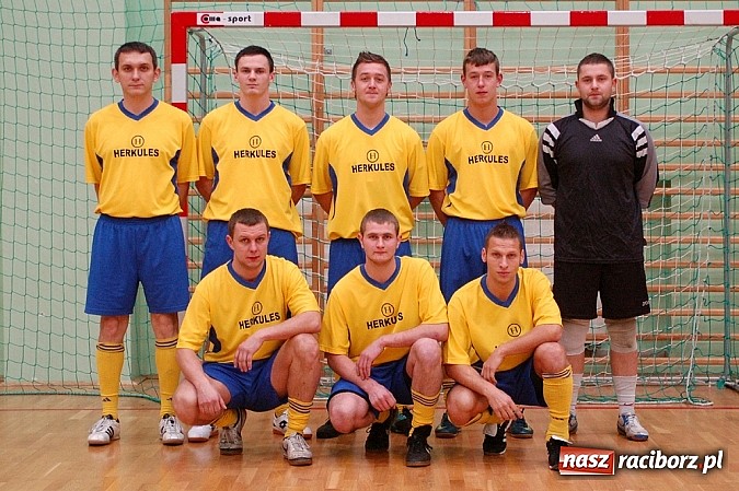 Zdjęcie w galerii na portalu naszraciborz.pl: HLPN: LaŻulowe Wybrzeże na kolanach wiadomości z regionu