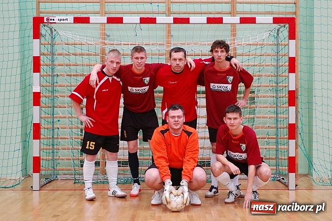 Zdjęcie w galerii na portalu naszraciborz.pl: HLPN: LaŻulowe Wybrzeże na kolanach wiadomości z regionu