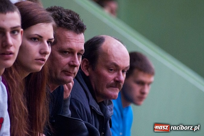 Zdjęcie w galerii na portalu naszraciborz.pl: HLPN: LaŻulowe Wybrzeże na kolanach wiadomości z regionu