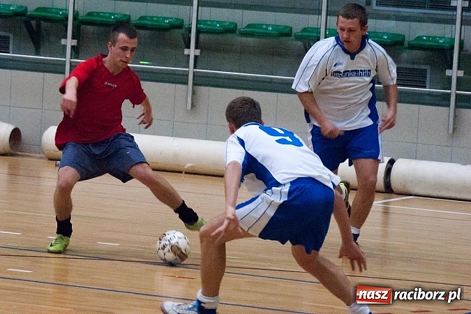 Zdjęcie w galerii na portalu naszraciborz.pl: HLPN: LaŻulowe Wybrzeże na kolanach wiadomości z regionu