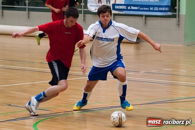 Zdjęcie w galerii na portalu naszraciborz.pl: HLPN: LaŻulowe Wybrzeże na kolanach wiadomości z regionu