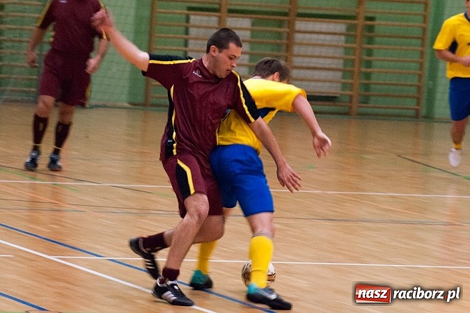 Zdjęcie w galerii na portalu naszraciborz.pl: HLPN: LaŻulowe Wybrzeże na kolanach wiadomości z regionu