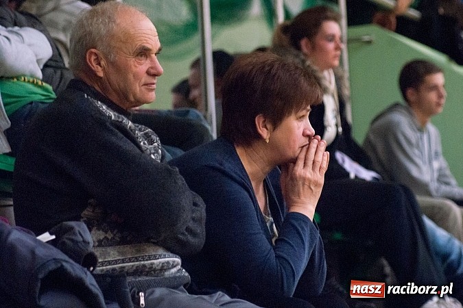 Zdjęcie w galerii na portalu naszraciborz.pl: HLPN: LaŻulowe Wybrzeże na kolanach wiadomości z regionu