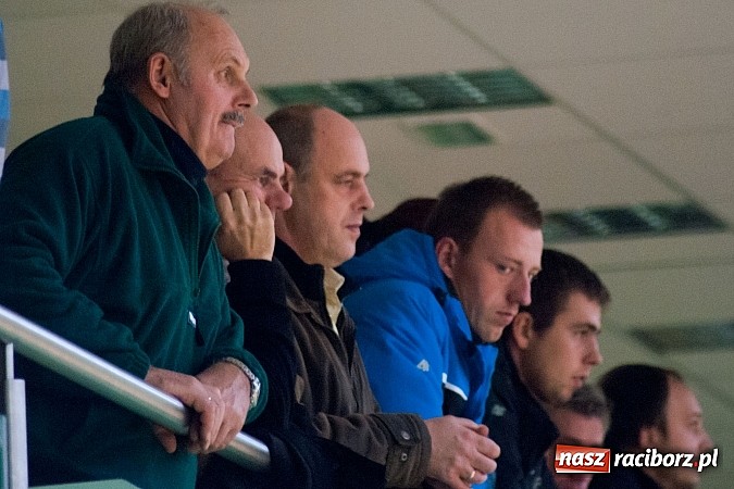 Zdjęcie w galerii na portalu naszraciborz.pl: HLPN: LaŻulowe Wybrzeże na kolanach wiadomości z regionu