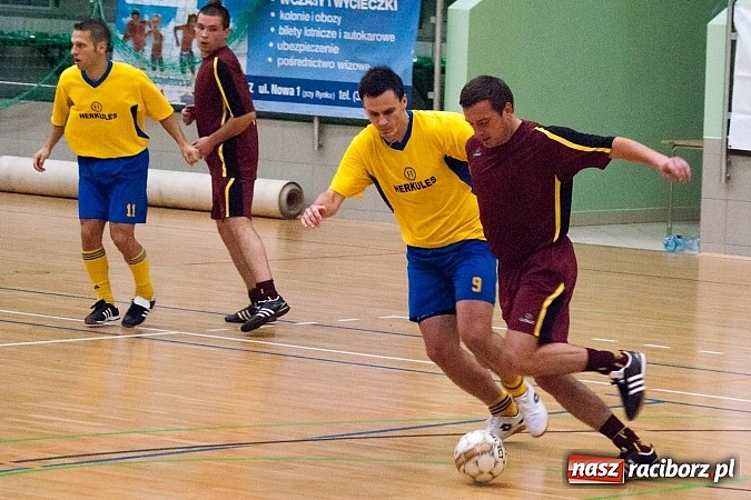 Zdjęcie w galerii na portalu naszraciborz.pl: HLPN: LaŻulowe Wybrzeże na kolanach wiadomości z regionu