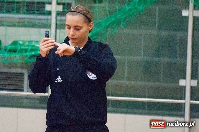 Zdjęcie w galerii na portalu naszraciborz.pl: HLPN: LaŻulowe Wybrzeże na kolanach wiadomości z regionu