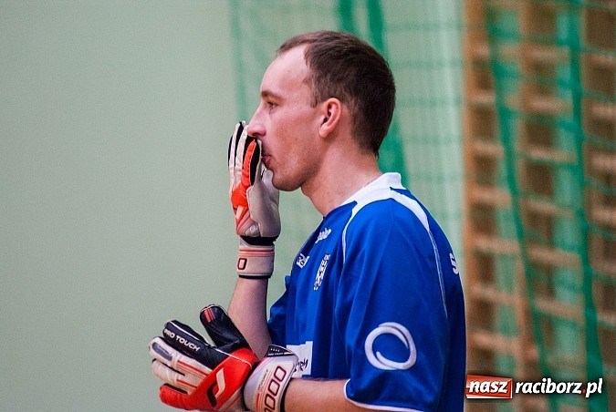 Zdjęcie w galerii na portalu naszraciborz.pl: HLPN: LaŻulowe Wybrzeże na kolanach wiadomości z regionu