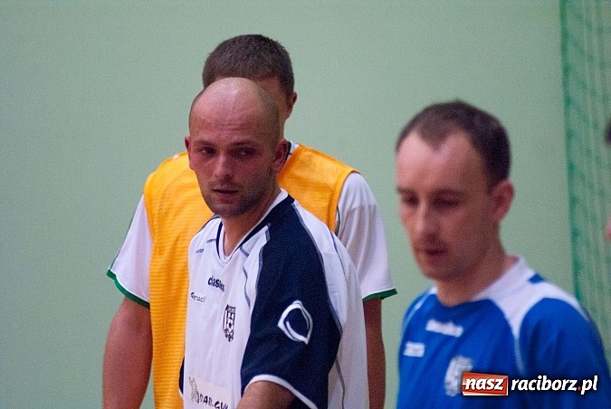 Zdjęcie w galerii na portalu naszraciborz.pl: HLPN: LaŻulowe Wybrzeże na kolanach wiadomości z regionu