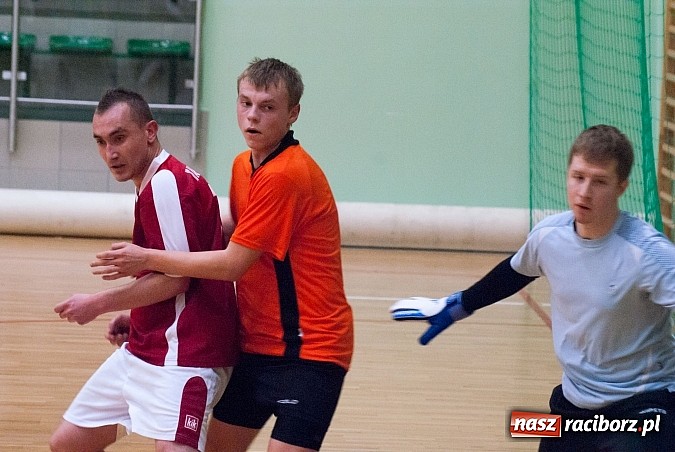 Zdjęcie w galerii na portalu naszraciborz.pl: HLPN: LaŻulowe Wybrzeże na kolanach wiadomości z regionu