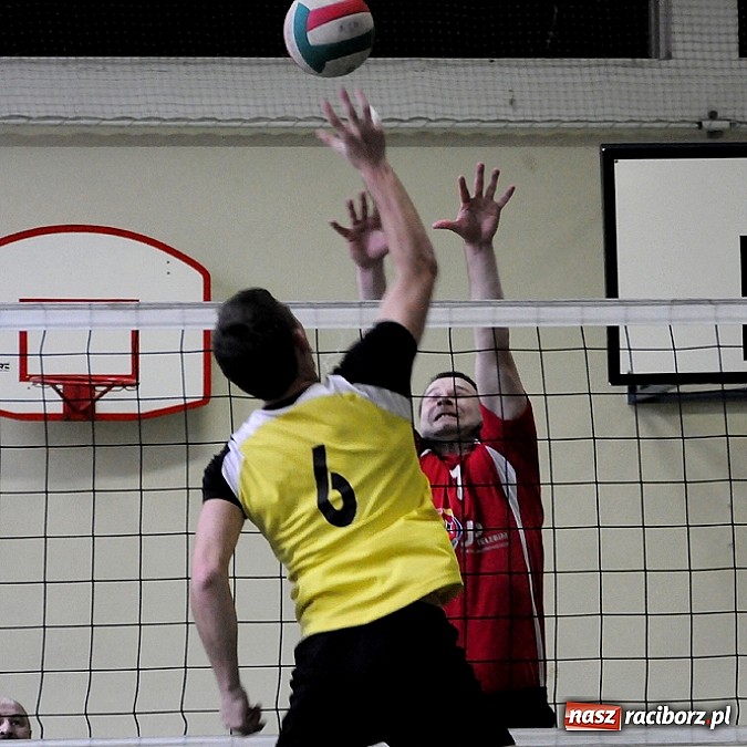 Zdjęcie w galerii na portalu naszraciborz.pl: RLPS: Szósta kolejka za nami wiadomości z regionu