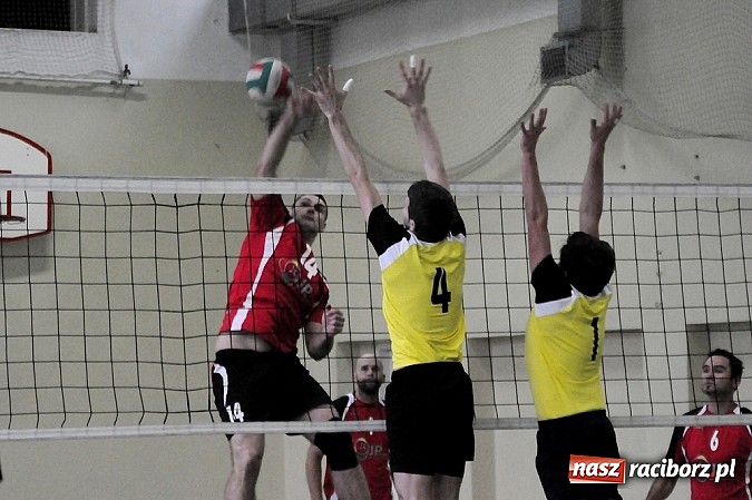 Zdjęcie w galerii na portalu naszraciborz.pl: RLPS: Szósta kolejka za nami wiadomości z regionu