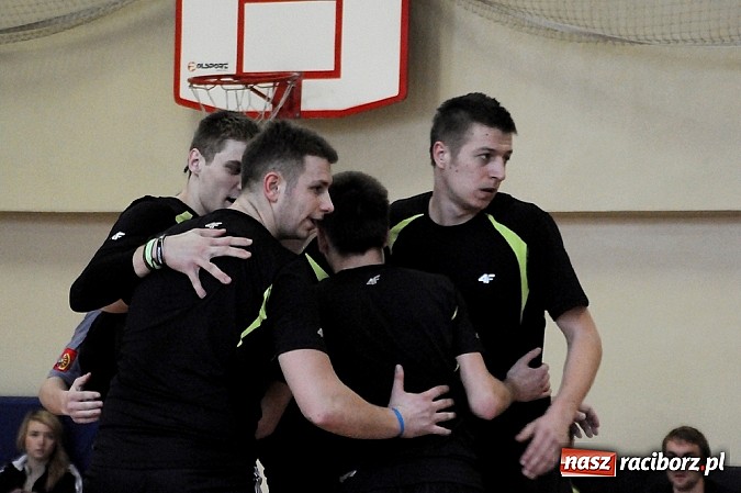 Zdjęcie w galerii na portalu naszraciborz.pl: RLPS: Szósta kolejka za nami wiadomości z regionu