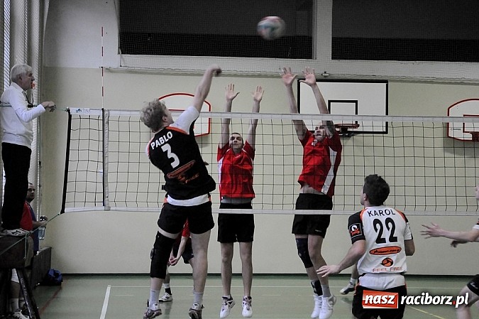 Zdjęcie w galerii na portalu naszraciborz.pl: RLPS: Szósta kolejka za nami wiadomości z regionu