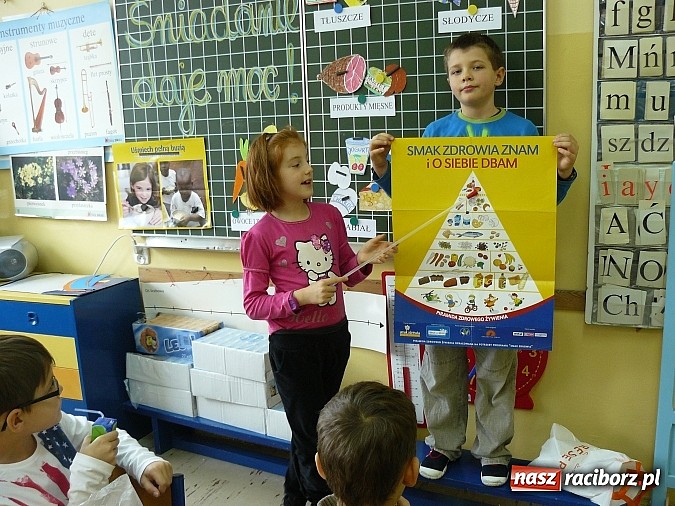 Zdjęcie w galerii na portalu naszraciborz.pl: Dzień Zdrowego Śniadania w SP 15 wiadomości z regionu