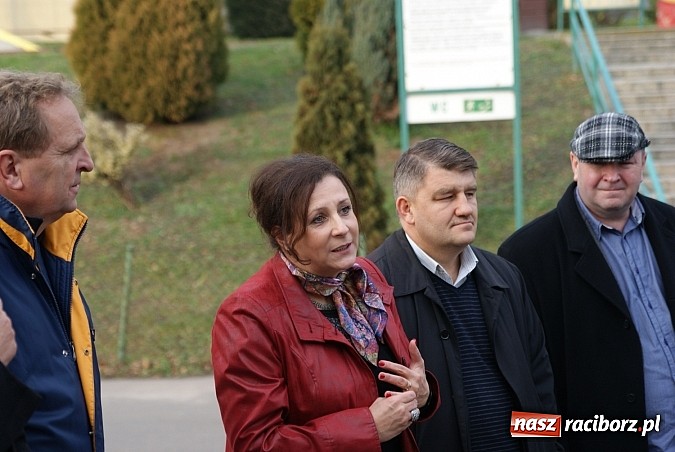 Zdjęcie w galerii na portalu naszraciborz.pl: Komisja wizytowała aquapark wiadomości z regionu