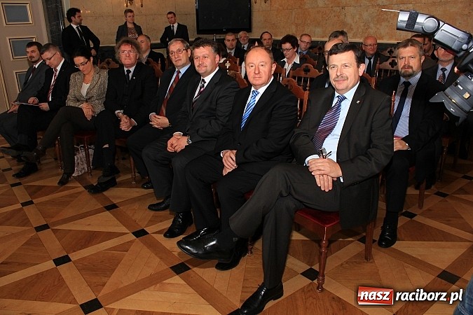 Zdjęcie w galerii na portalu naszraciborz.pl: Będziemy mogli spać spokojnie. Wydano zgodę na budowę zbiornika  wiadomości z regionu