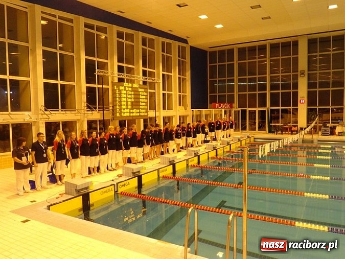 Zdjęcie w galerii na portalu naszraciborz.pl: Pływanie: Nasi zawodnicy z medalami wiadomości z regionu