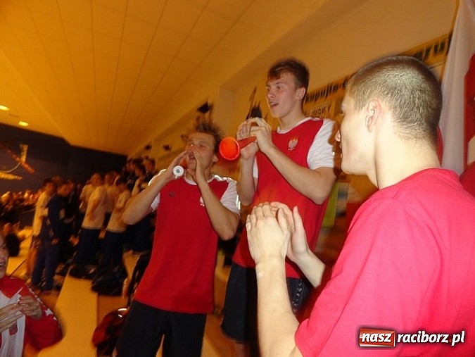 Zdjęcie w galerii na portalu naszraciborz.pl: Pływanie: Nasi zawodnicy z medalami wiadomości z regionu