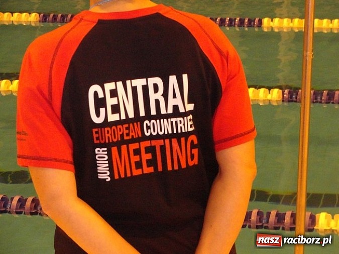 Zdjęcie w galerii na portalu naszraciborz.pl: Pływanie: Nasi zawodnicy z medalami wiadomości z regionu