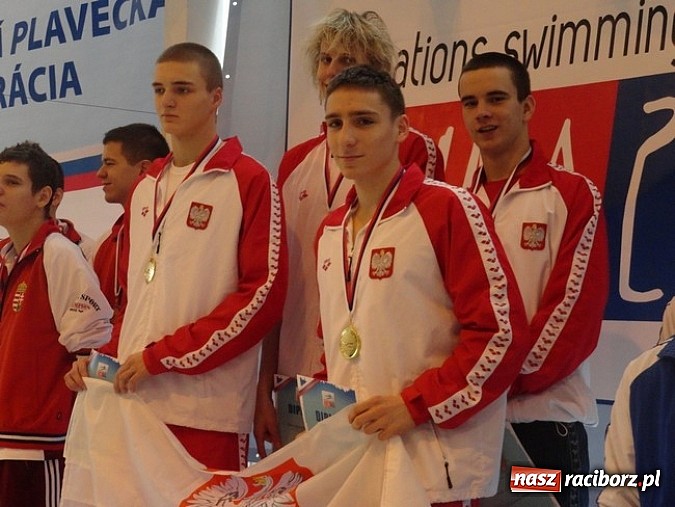 Zdjęcie w galerii na portalu naszraciborz.pl: Pływanie: Nasi zawodnicy z medalami wiadomości z regionu