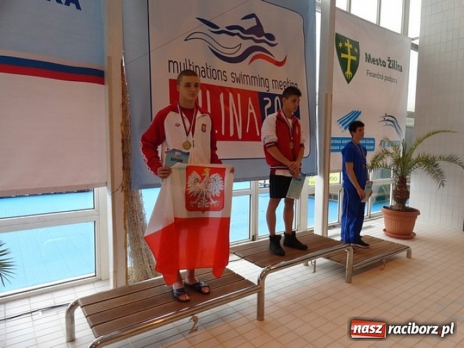 Zdjęcie w galerii na portalu naszraciborz.pl: Pływanie: Nasi zawodnicy z medalami wiadomości z regionu