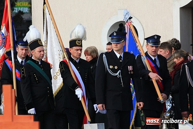 Zdjęcie w galerii na portalu naszraciborz.pl: Ostatnie pożegnanie śp. Mariusza Pendzicha, sołtysa Nędzy i naczelnika OSP wiadomości z regionu