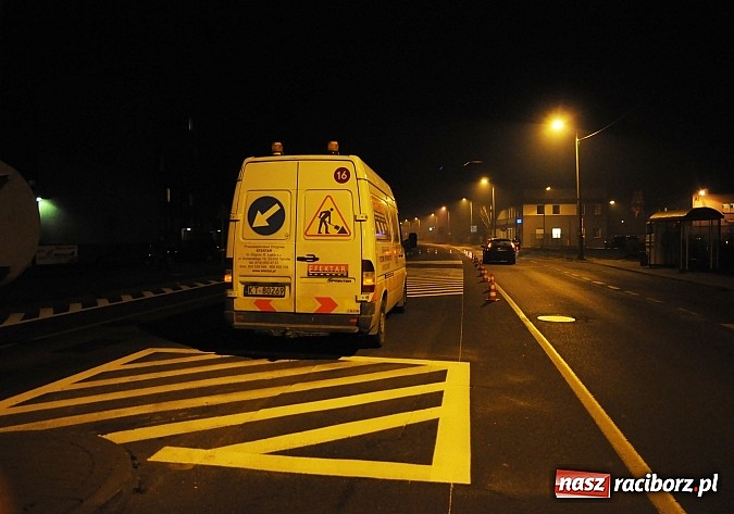 Zdjęcie w galerii na portalu naszraciborz.pl: Ruszyły prace na Bosackiej. Będzie tylko po jednym pasie ruchu w każdą stronę. Starosta zdradził, kto stoi za zmianami! wiadomości z regionu