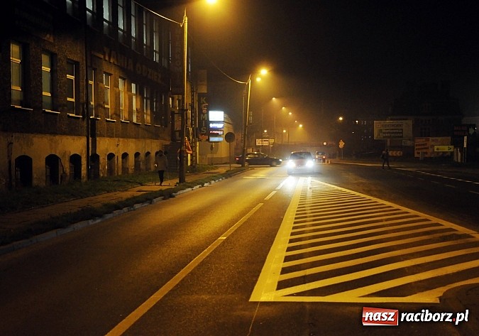 Zdjęcie w galerii na portalu naszraciborz.pl: Ruszyły prace na Bosackiej. Będzie tylko po jednym pasie ruchu w każdą stronę. Starosta zdradził, kto stoi za zmianami! wiadomości z regionu
