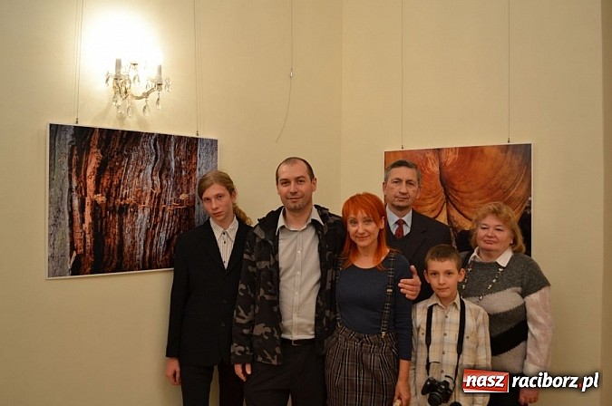 Zdjęcie w galerii na portalu naszraciborz.pl: Łężczok w fotografii - wernisaż Wiesławy Hołyńskiej wiadomości z regionu