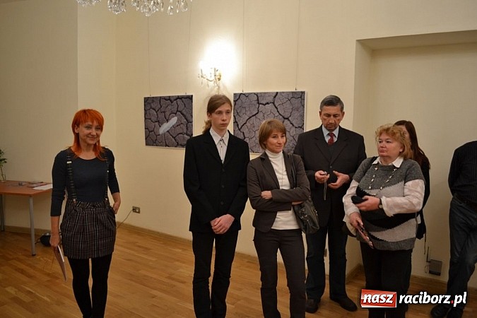 Zdjęcie w galerii na portalu naszraciborz.pl: Łężczok w fotografii - wernisaż Wiesławy Hołyńskiej wiadomości z regionu