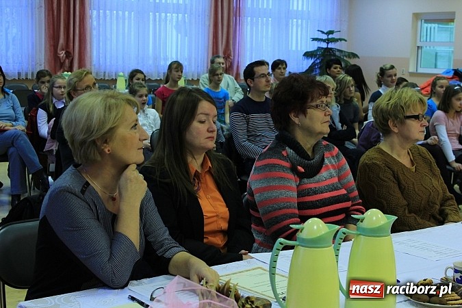 Zdjęcie w galerii na portalu naszraciborz.pl: Śpiewają po polsku i morawsku wiadomości z regionu