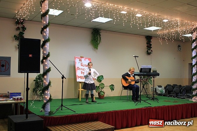 Zdjęcie w galerii na portalu naszraciborz.pl: Śpiewają po polsku i morawsku wiadomości z regionu