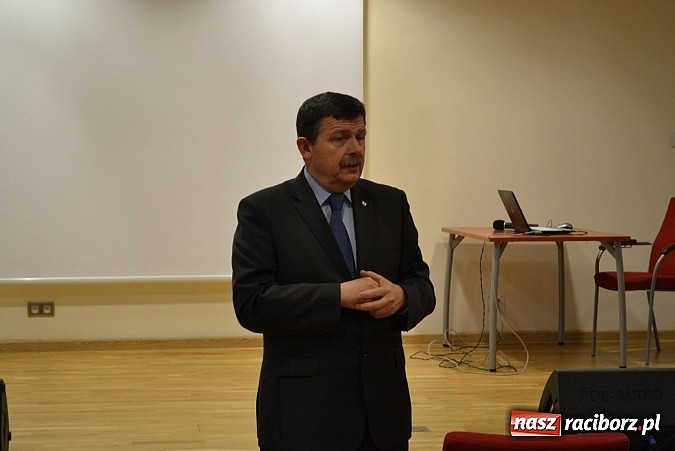 Zdjęcie w galerii na portalu naszraciborz.pl: Lekcja nt. działalności samorządu powiatowego wiadomości z regionu